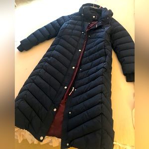 Navy long coat Tommy Hilfiger new without tag.